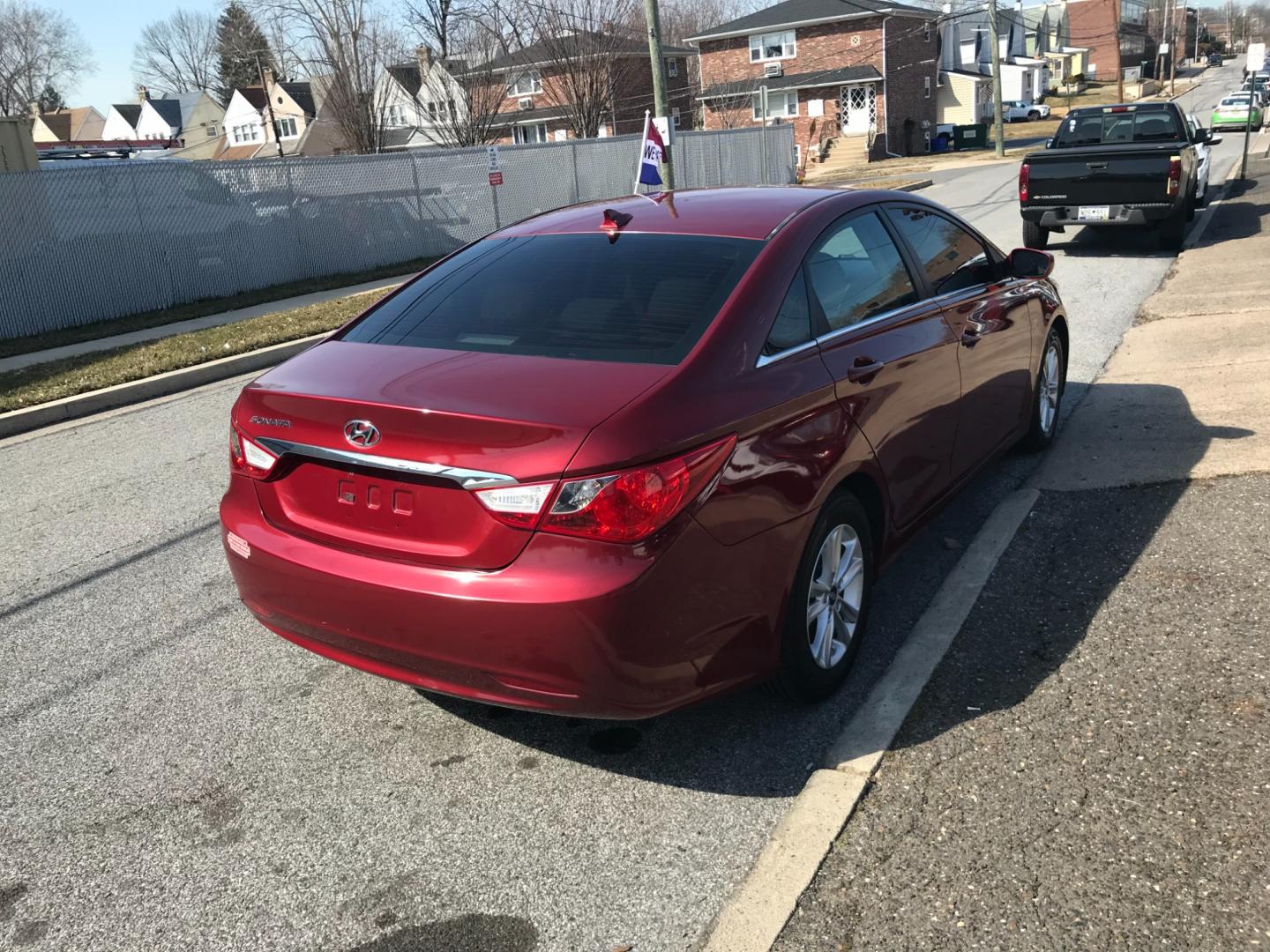 2013 Maroon /Tan Hyundai Sonata GLS (5NPEB4ACXDH) with an 2.4 V4 engine, Automatic transmission, located at 577 Chester Pike, Prospect Park, PA, 19076, (610) 237-1015, 39.886154, -75.302338 - Photo#4